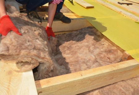 Isolation des combles &agrave; Andancette, guide pour un habitat &eacute;conome